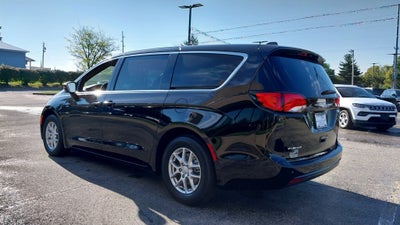 2026 Chrysler Voyager LX