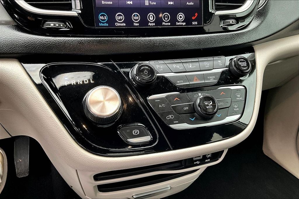 2020 Chrysler Pacifica Touring