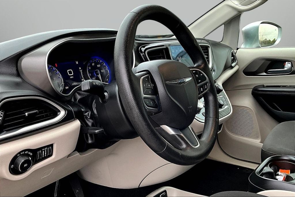 2020 Chrysler Pacifica Touring