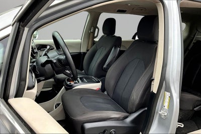 2020 Chrysler Pacifica Touring