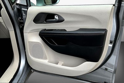 2020 Chrysler Pacifica Touring