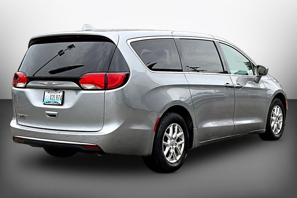 2020 Chrysler Pacifica Touring