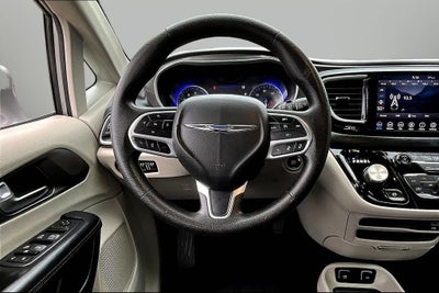 2020 Chrysler Pacifica Touring