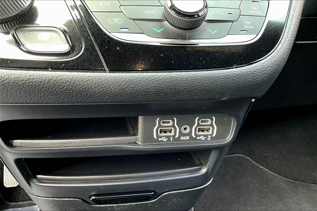 2021 Chrysler Pacifica Touring