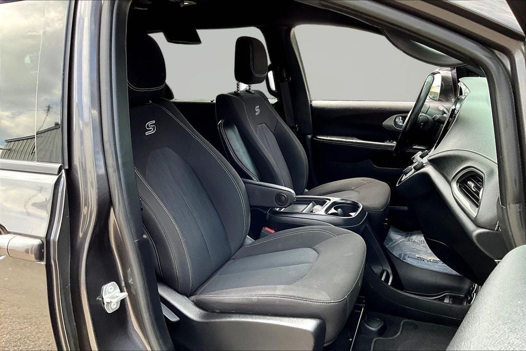 2021 Chrysler Pacifica Touring
