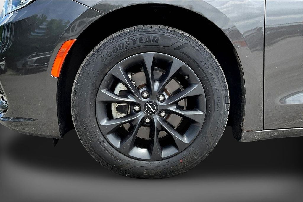2021 Chrysler Pacifica Touring