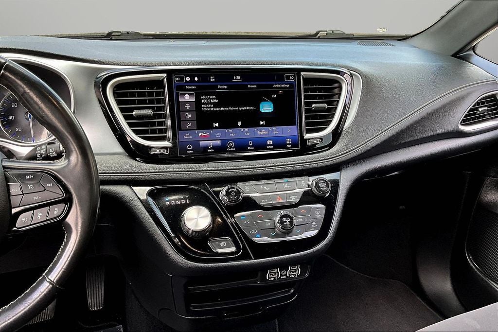2021 Chrysler Pacifica Touring