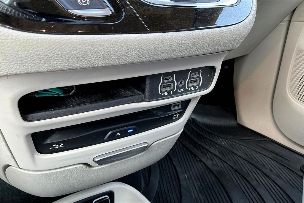 2021 Chrysler Pacifica Hybrid Touring L