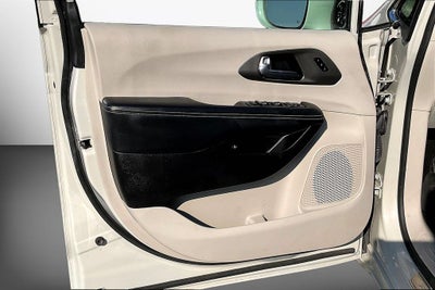 2021 Chrysler Pacifica Hybrid Touring L