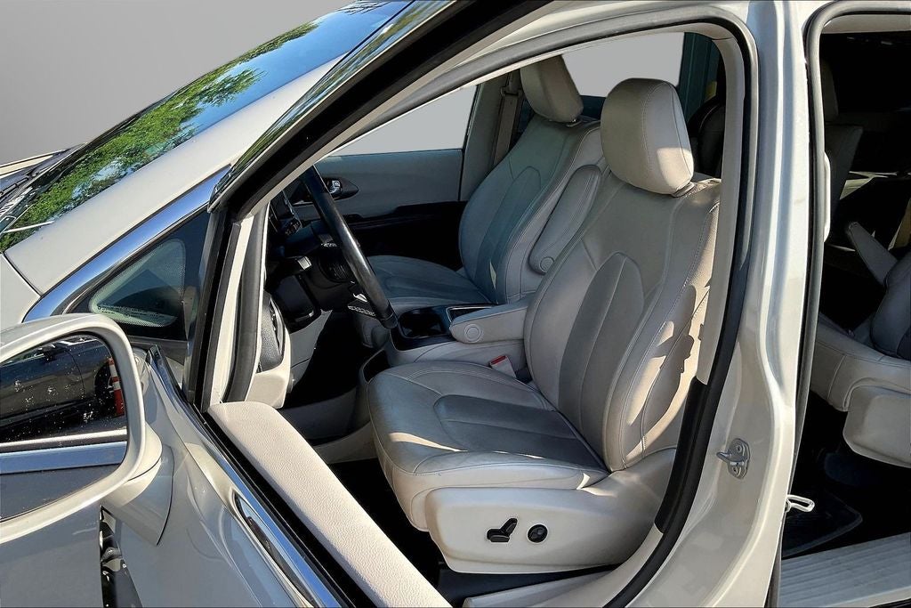 2021 Chrysler Pacifica Hybrid Touring L