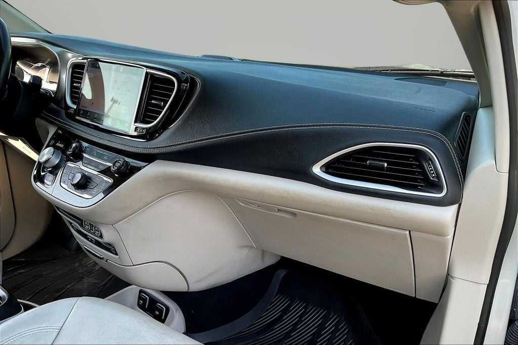 2021 Chrysler Pacifica Hybrid Touring L