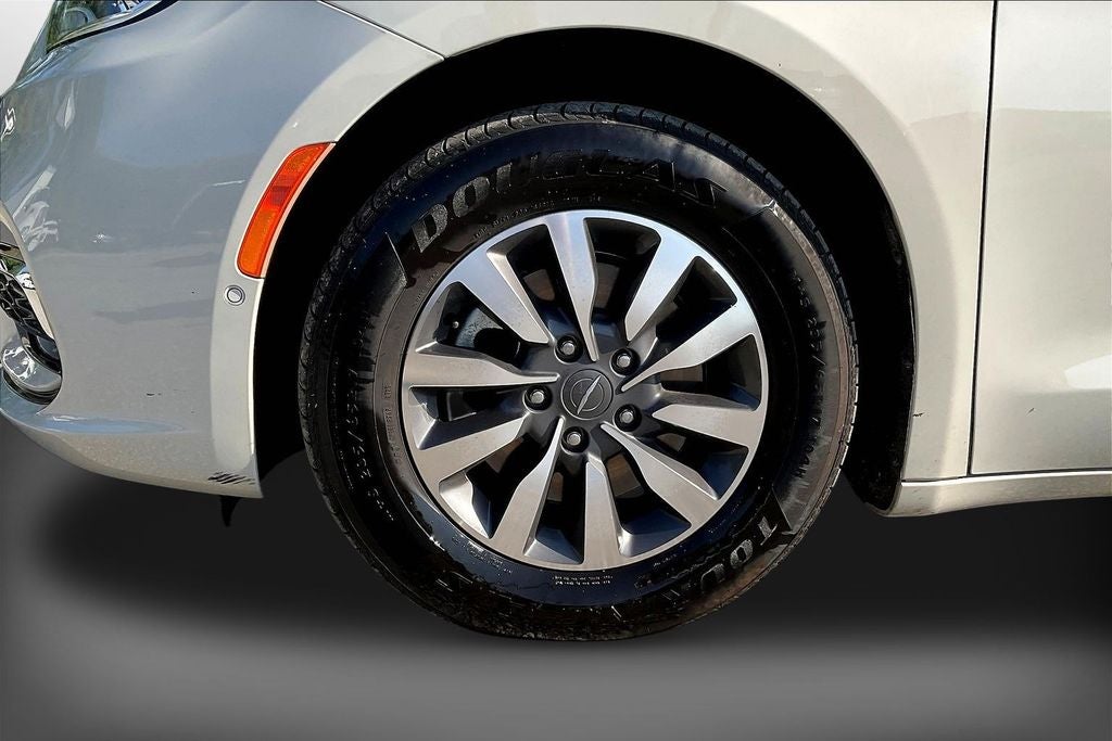 2021 Chrysler Pacifica Hybrid Touring L
