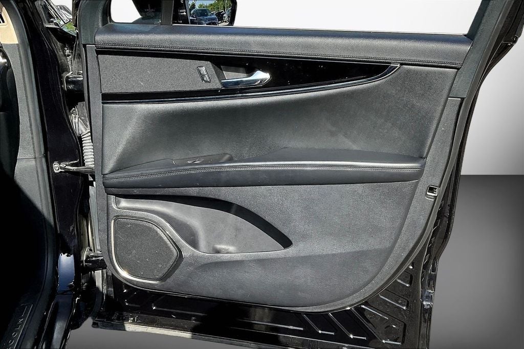 2022 Lincoln Nautilus Standard