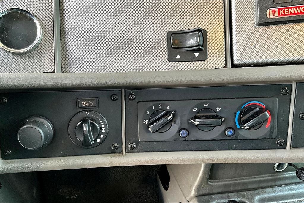 2023 Kenworth Construction T270 Base