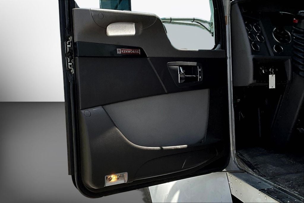 2023 Kenworth Construction T270 Base