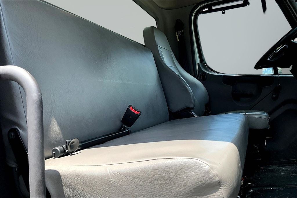 2023 Freightliner M2 Base