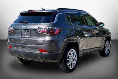 2023 Jeep Compass Latitude Lux