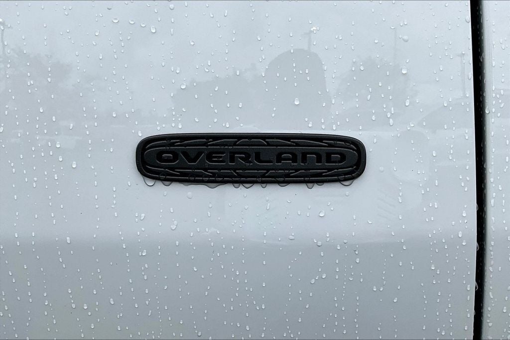 2026 Jeep Cherokee Overland
