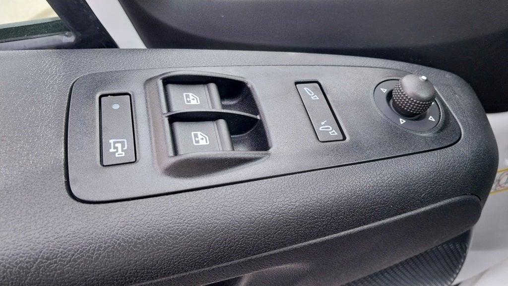 2025 RAM ProMaster 1500 Low Roof