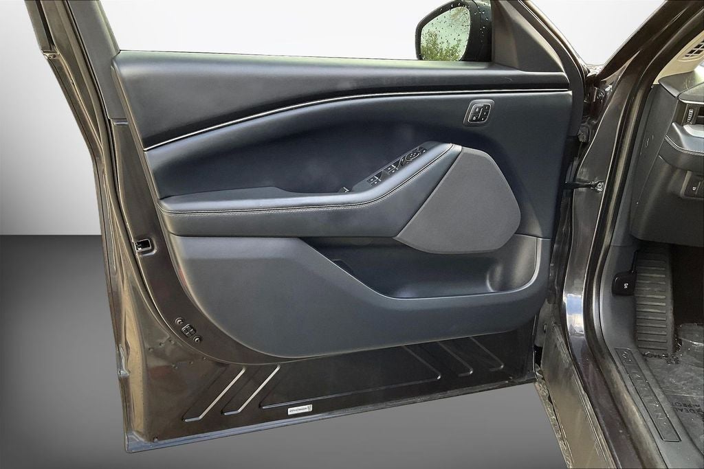 2021 Ford Mustang Mach-E Select