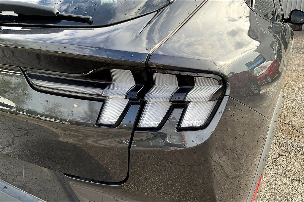 2021 Ford Mustang Mach-E Select