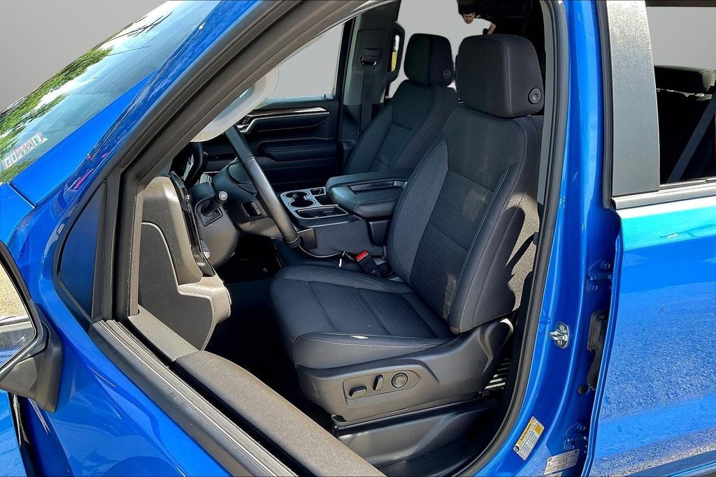 2025 Chevrolet Silverado 1500 LT