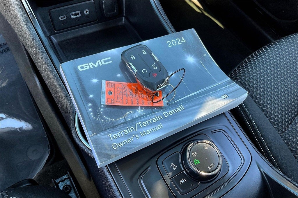 2024 GMC Terrain SLE