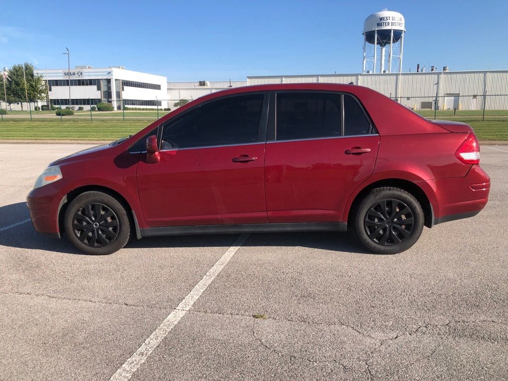 2009 Nissan Versa 1.8 S