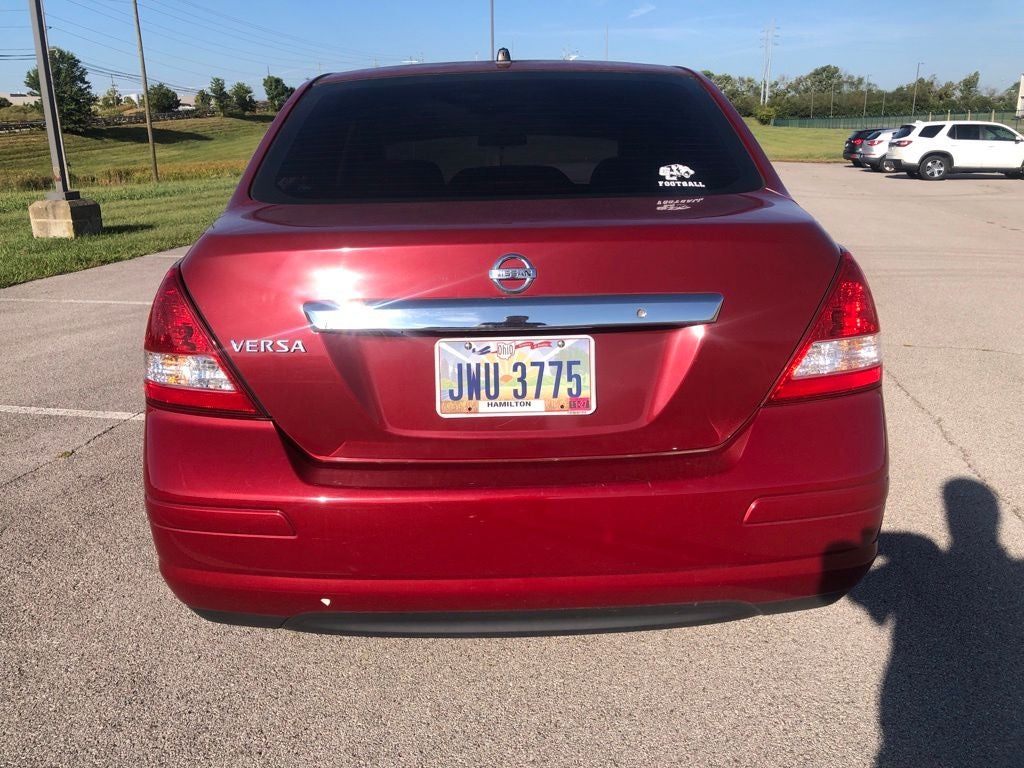 2009 Nissan Versa 1.8 S