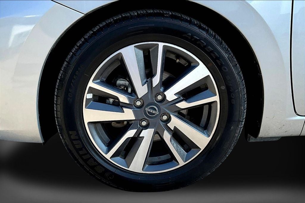 2025 Nissan Versa 1.6 SV