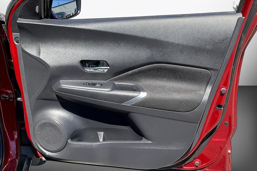 2022 Nissan Kicks SV