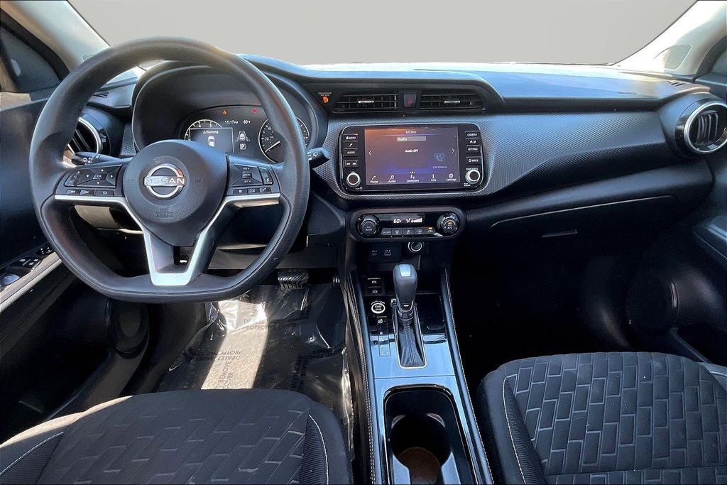 2022 Nissan Kicks SV