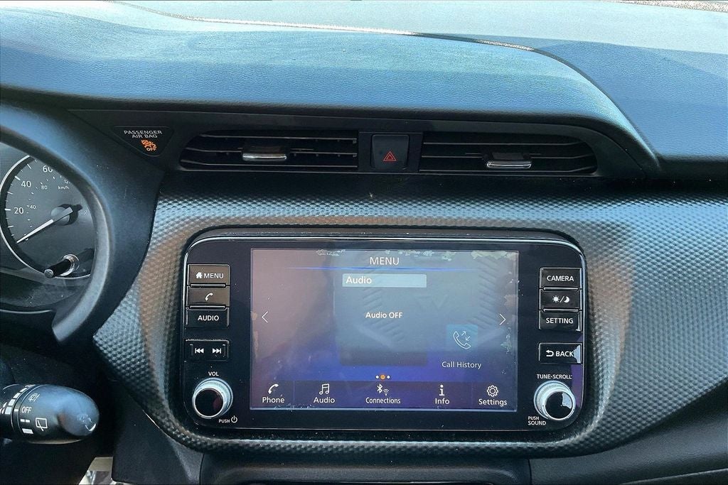 2022 Nissan Kicks SV