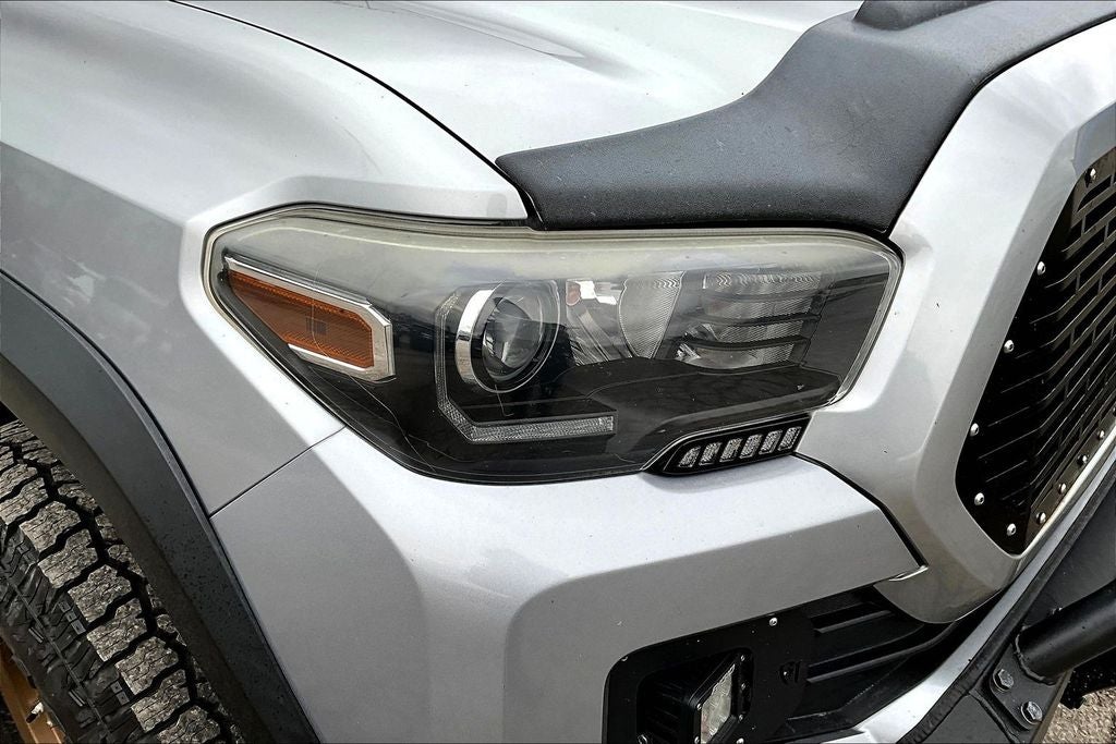 2017 Toyota Tacoma Base