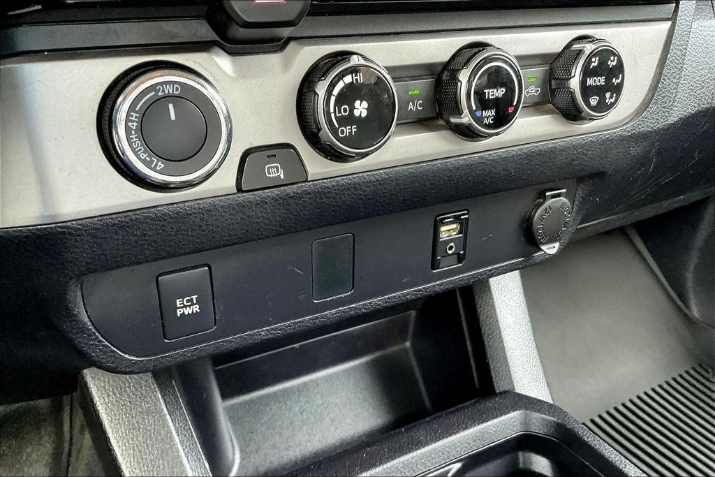 2016 Toyota Tacoma SR5