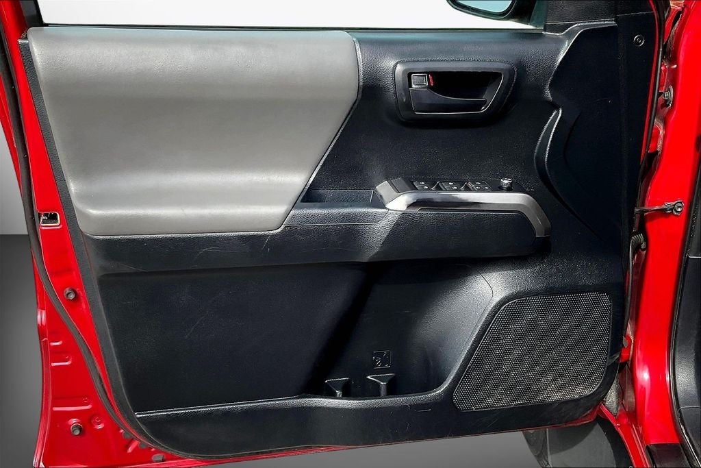 2016 Toyota Tacoma SR5
