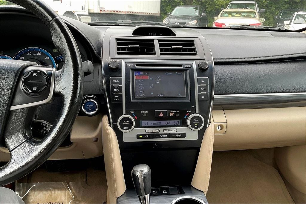 2013 Toyota Camry Hybrid XLE