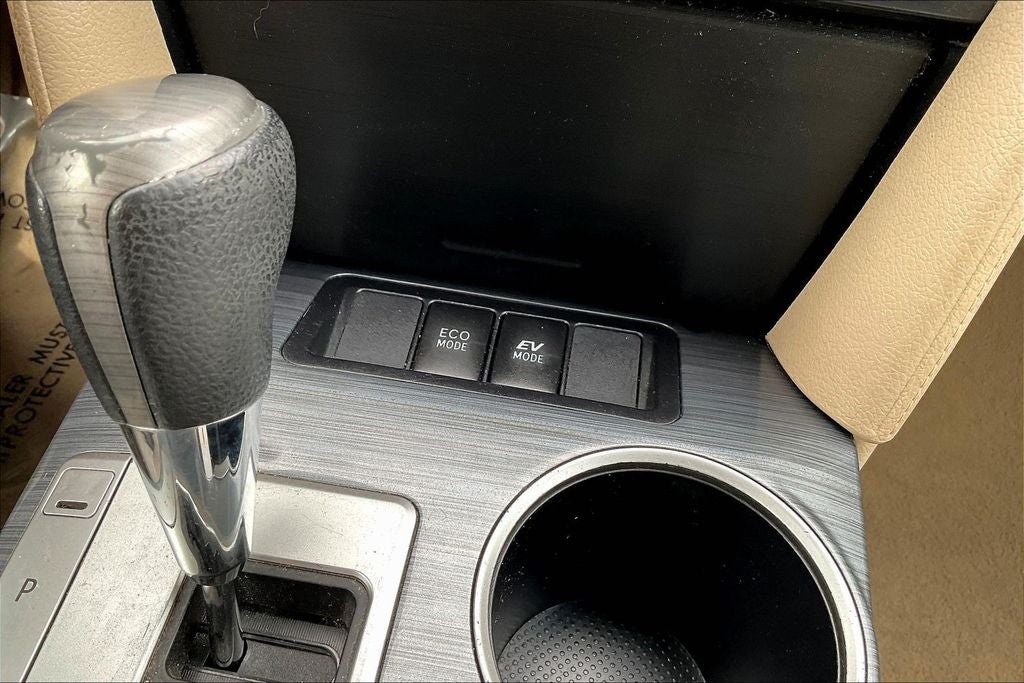 2013 Toyota Camry Hybrid XLE