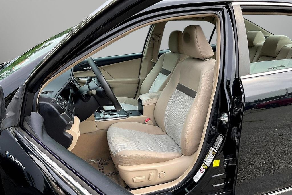 2013 Toyota Camry Hybrid XLE