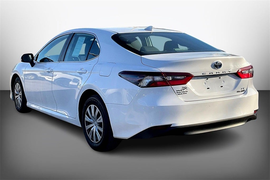 2022 Toyota Camry Hybrid LE