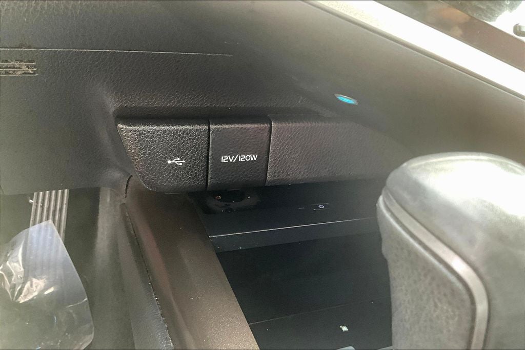 2022 Toyota Camry Hybrid XSE