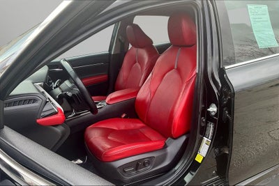 2022 Toyota Camry Hybrid XSE