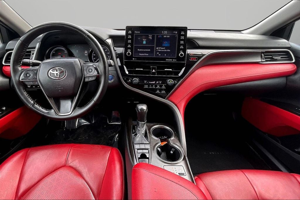 2022 Toyota Camry Hybrid XSE