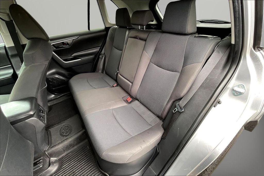 2023 Toyota RAV4 Hybrid LE