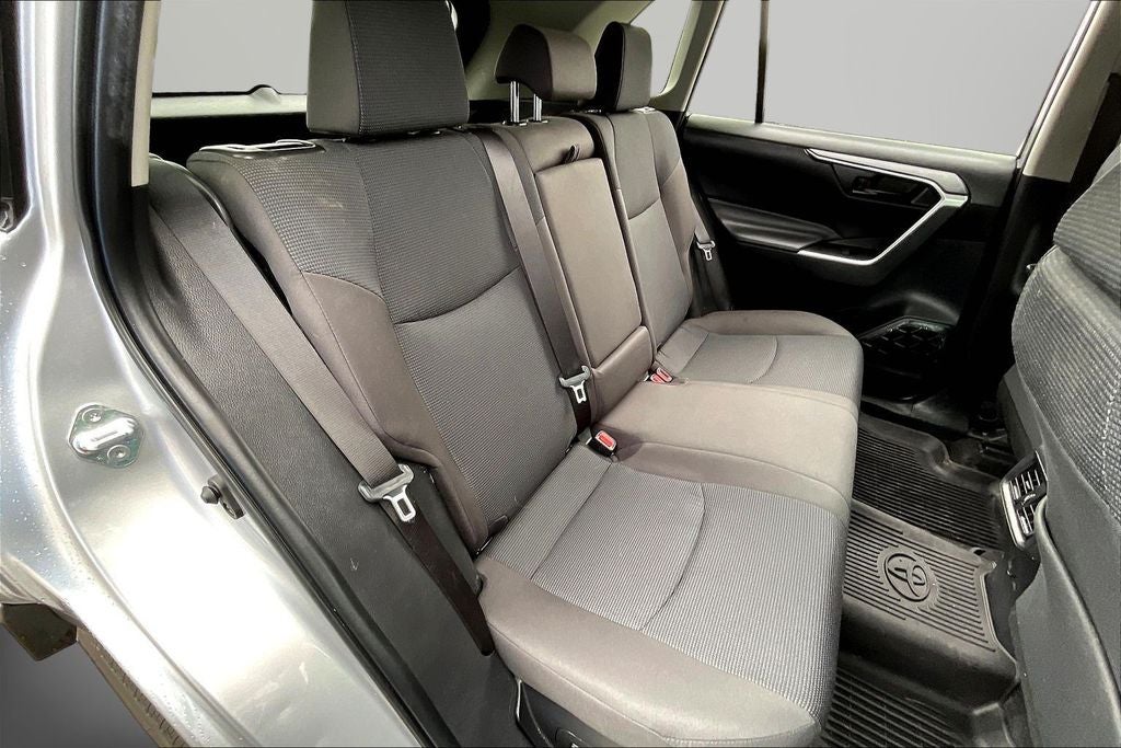 2023 Toyota RAV4 Hybrid LE