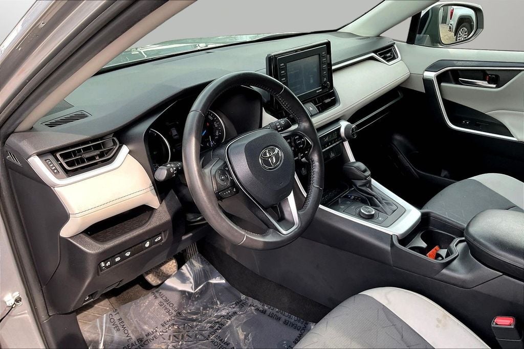 2021 Toyota RAV4 Hybrid XLE