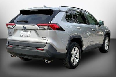 2021 Toyota RAV4 Hybrid XLE
