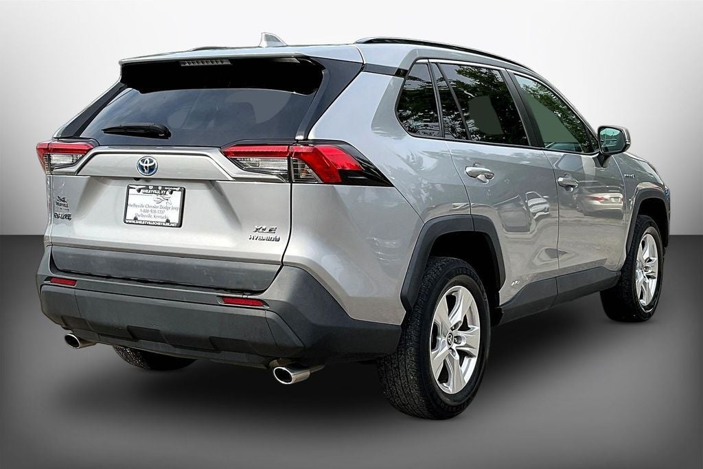 2021 Toyota RAV4 Hybrid XLE