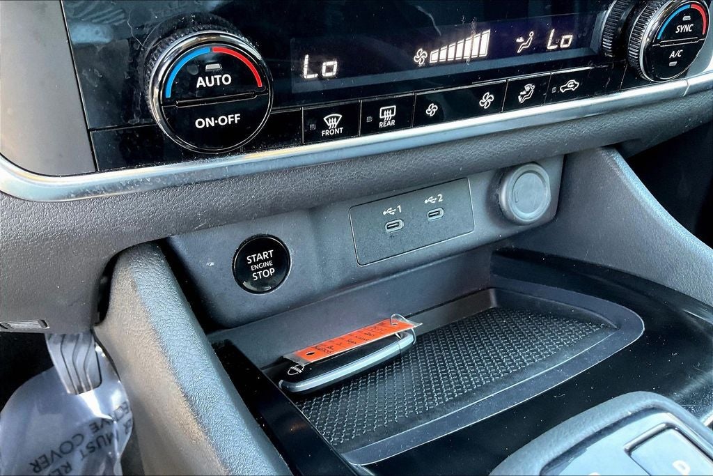 2024 Nissan Rogue SV