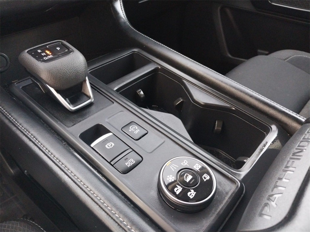 2024 Nissan Pathfinder S